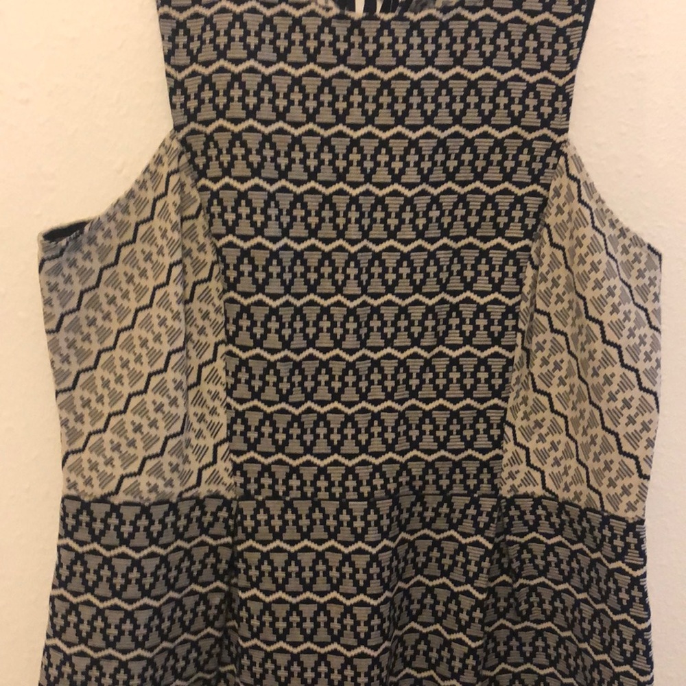 Loft size 12 dress. Like new. - Picture 4 of 5